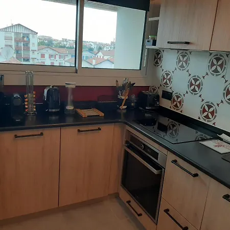 Appartement T3 Renove A 10 Min Du Centre-Ville Avec Balcon, Garage Et Wifi A Saint-Jean-De-Luz - Fr-1-239-584 Exterior photo